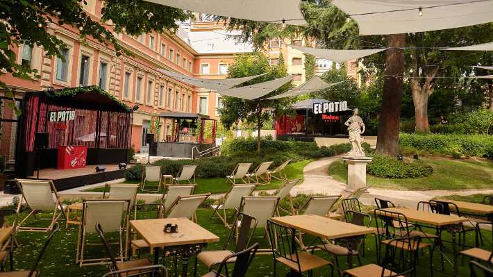 No le quites la caña cuando llega la comida