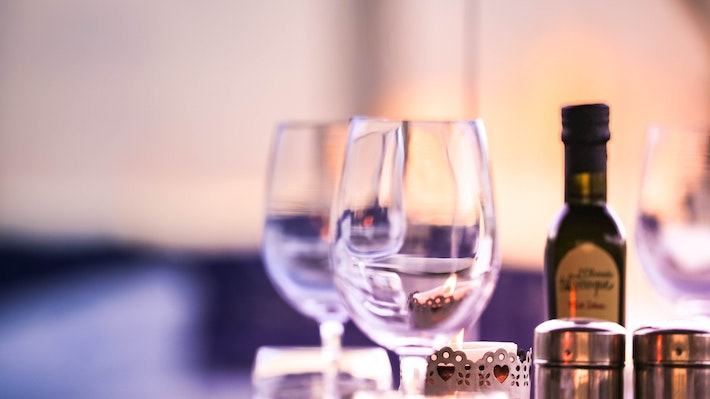 pexels-naim-benjelloun-2104558