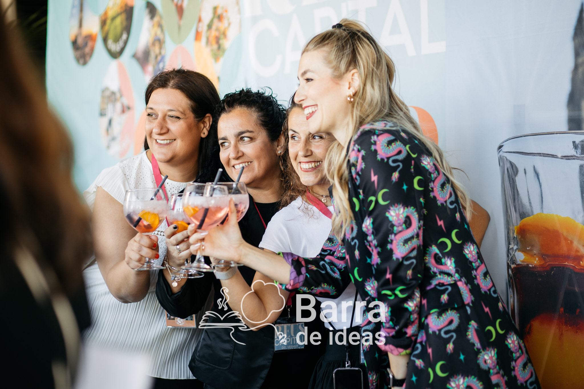 El vermut de Reus conquista el cielo de Madrid