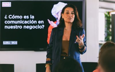 Comunicar para conectar: el arte invisible que fideliza equipos y enamora clientes