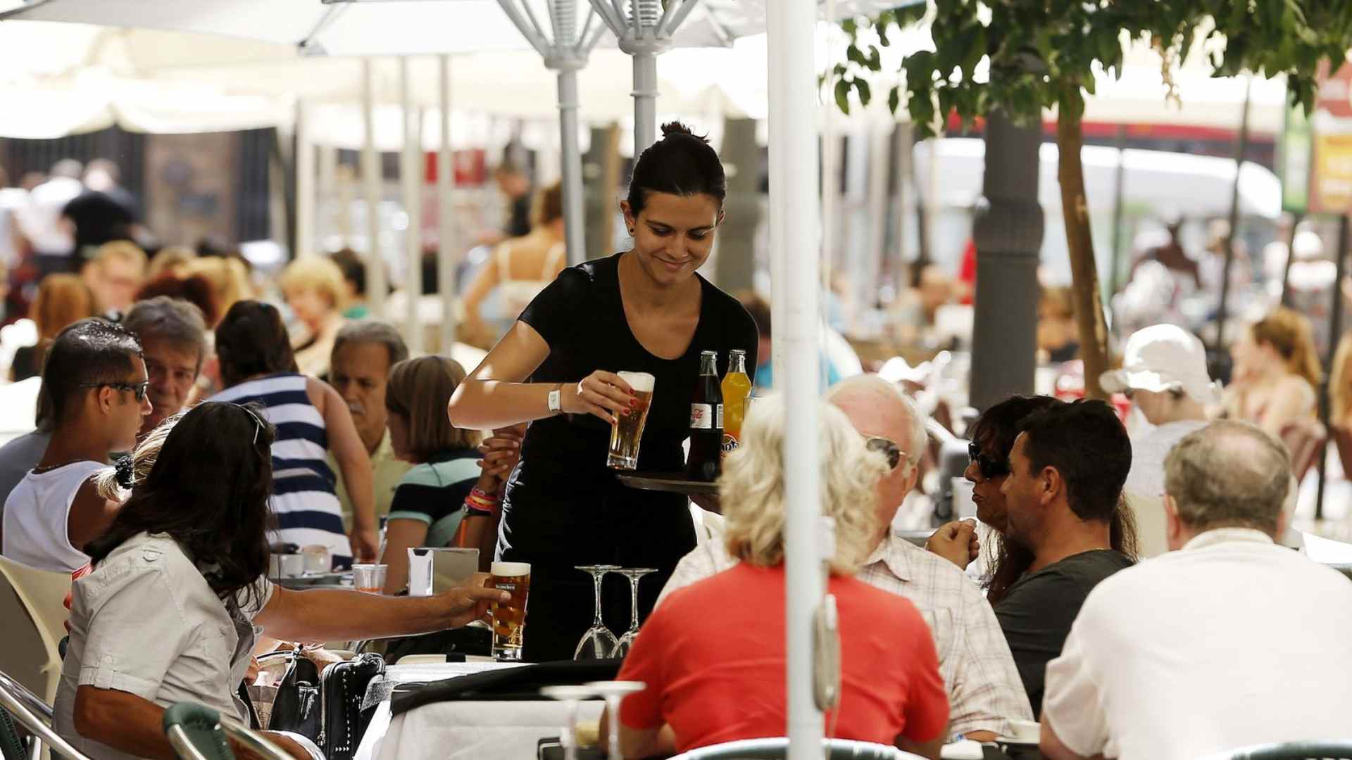 Hostelería de España lanza 50.000 ofertas de empleo